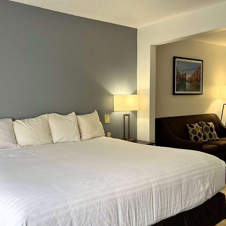 Wingate By Wyndham Airport - Rockville Road Indianapolis Buitenkant foto
